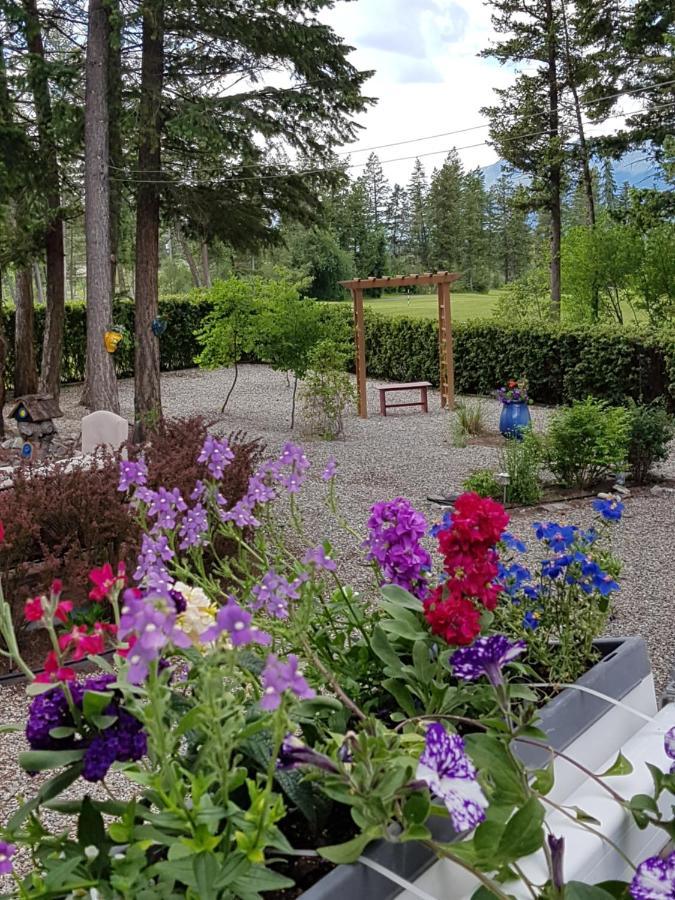 Riverview Retreat B&B Fairmont Hot Springs Esterno foto