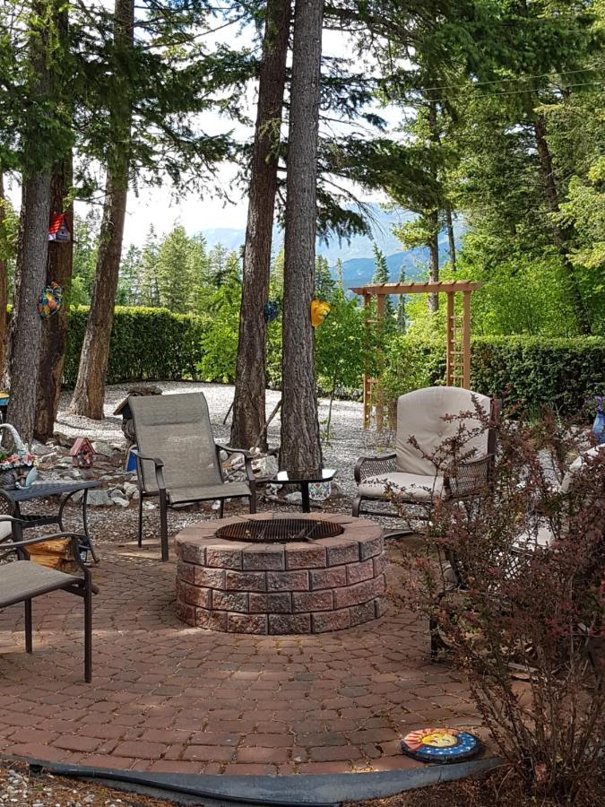 Riverview Retreat B&B Fairmont Hot Springs Esterno foto
