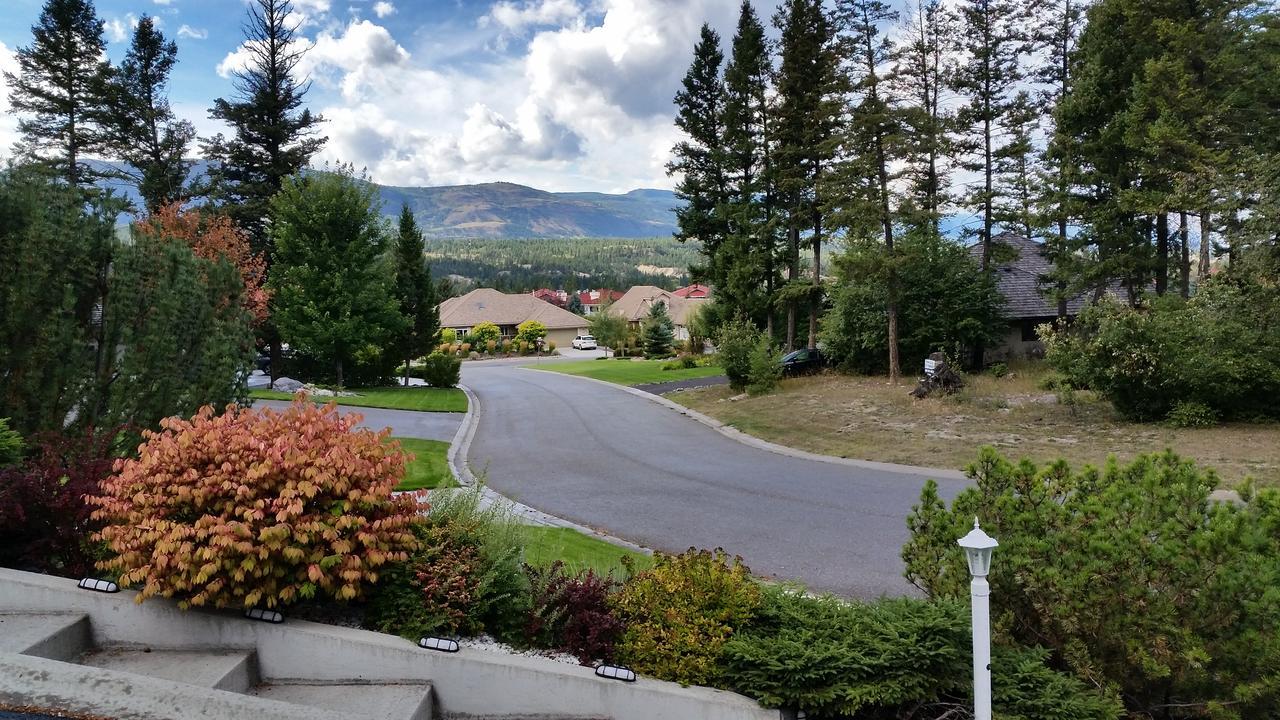 Riverview Retreat B&B Fairmont Hot Springs Esterno foto