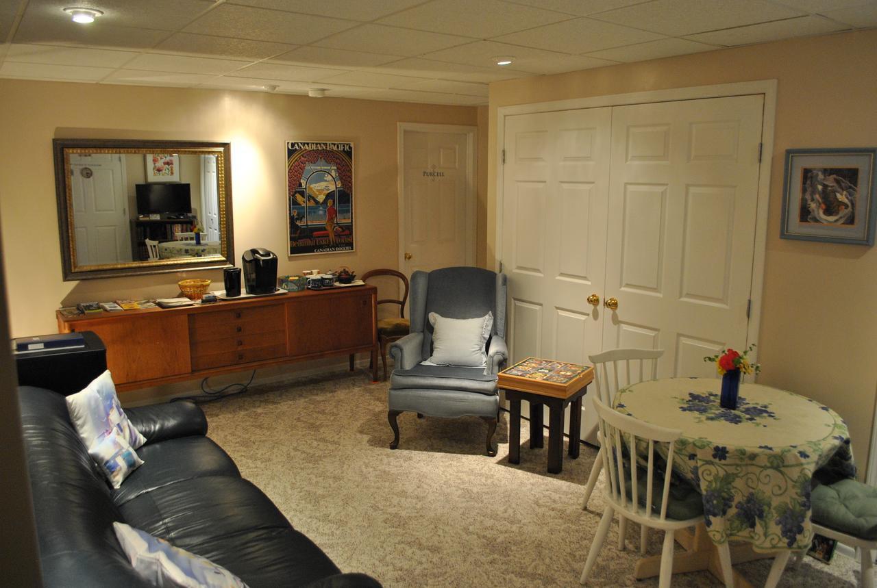 Riverview Retreat B&B Fairmont Hot Springs Esterno foto